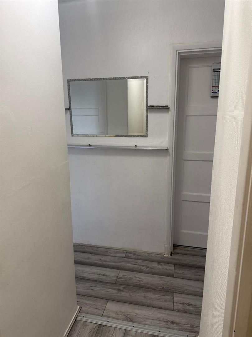 3 bed property in The Poplars, London